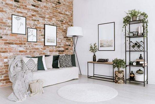 klinker-klinkerriehmchen-fassade-wand-haus-09 Wohnzimmer mit Klinkern